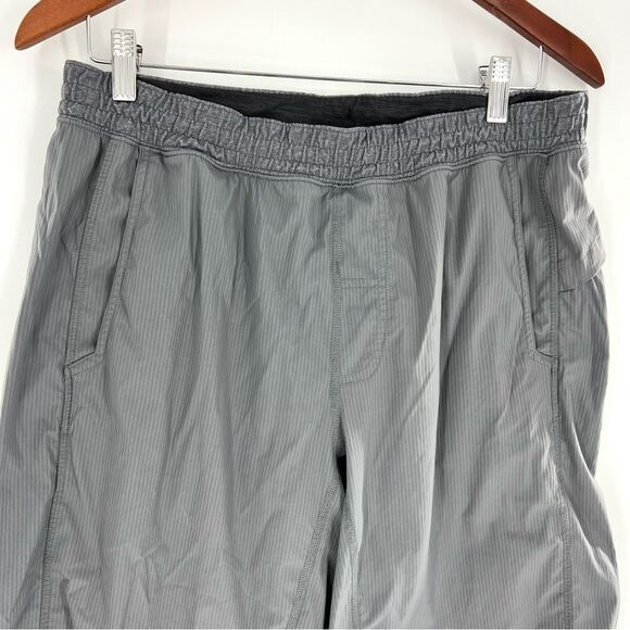 Lululemon Men’s Core Shorts Linerless Grey Pinstripe Large - Picture 3 of 11